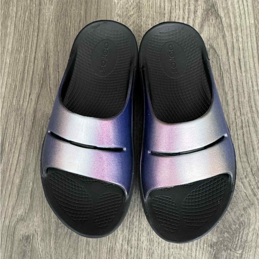 OOFOS Purple and Black Slide Sandals